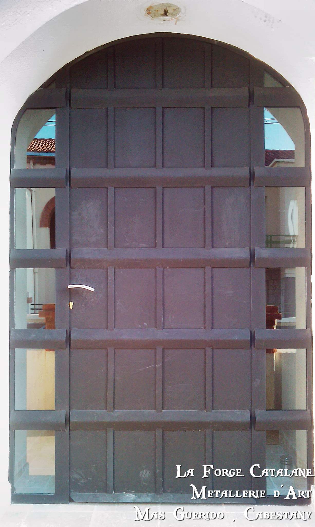 Porte entree tolee forge catalane.jpg